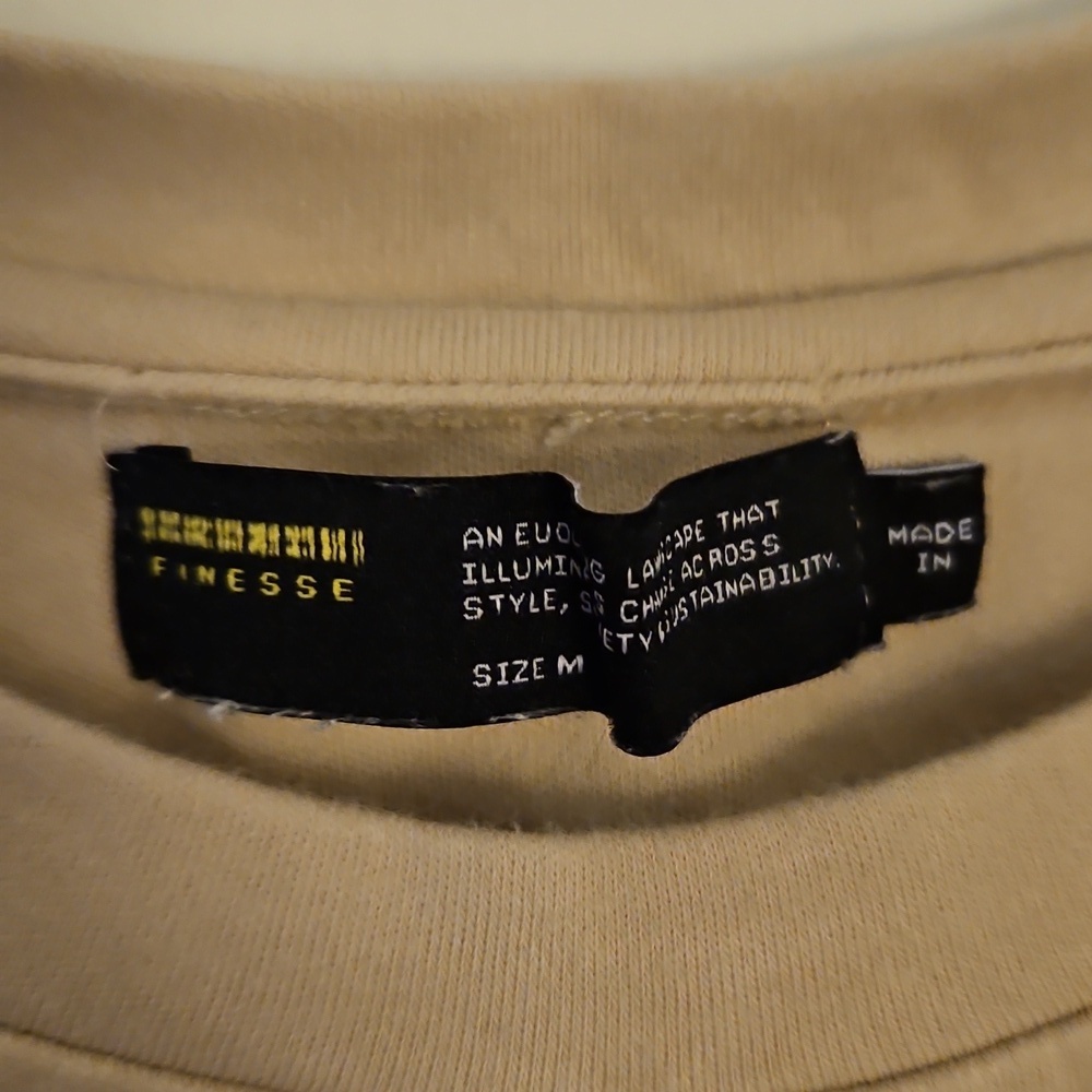 FINESSE Beige Logo Short Sleeve Crop Top - Picture 4 of 9